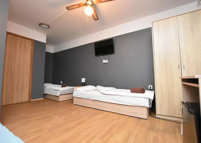 Dukes - Prywatne, Rynek Hostel Βρότσλαβ