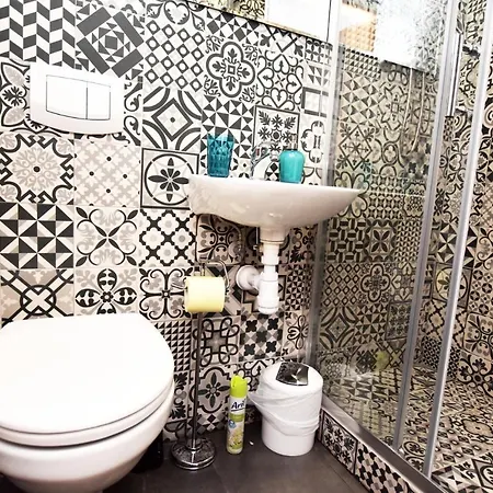 Hostal Dukes - Prywatne, Rynek *