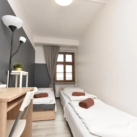 Dukes - Prywatne, Rynek Хостел