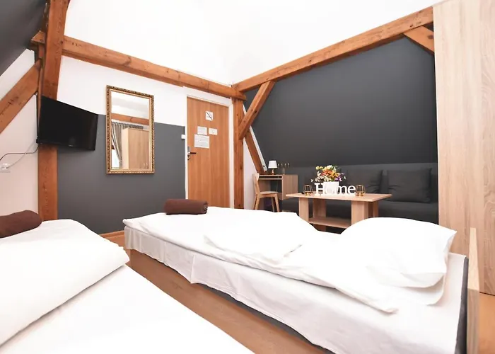 Dukes - Prywatne, Rynek Auberge de jeunesse